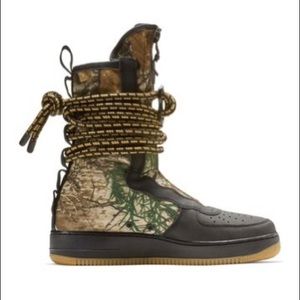 Nike SF Air Force 1 High Realtree size